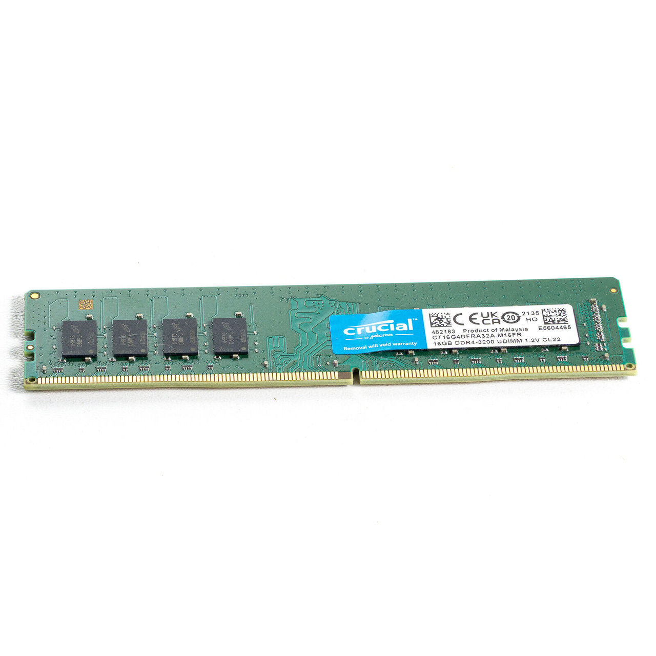 16 GB Crucial DIMM DDR4-3200